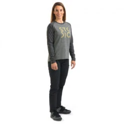 Stoic Women´s Hemp20 LofsdalenSt. L/S - Sport Shirt 12 Stoic Women´s Hemp20 LofsdalenSt. L/S - Sport Shirt -Stoic Store stoic women s hemp20 lofsdalenst l s sport shirt detail 9